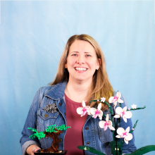 Linda Prop